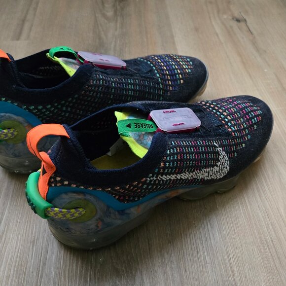 Nike Flyknit Lock - Picture 6 of 7